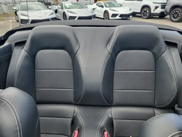 Used 2017 Ford Mustang Premium RWD image 21