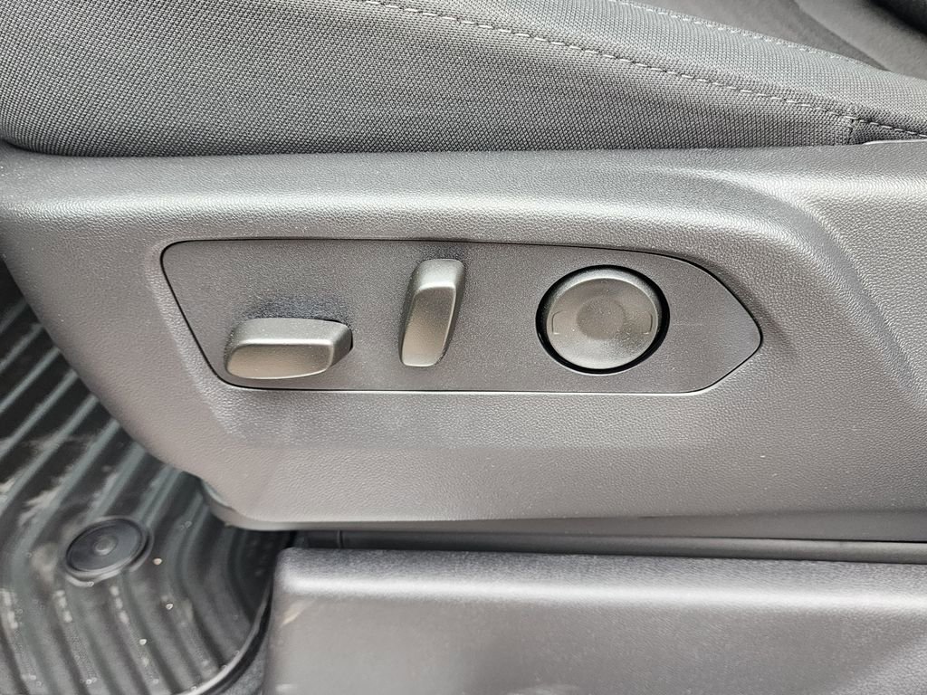 New 2026 GMC Sierra 1500 Elevation image 18