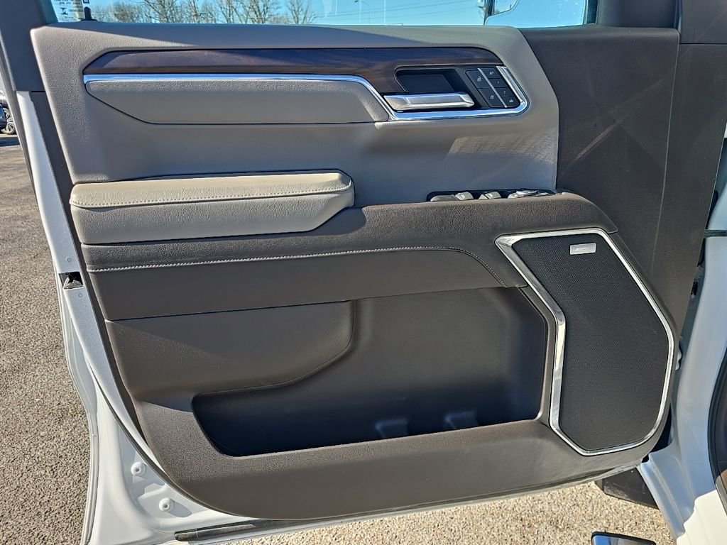 Used 2023 GMC Sierra 1500 SLT w/ SLT Convenience Package image 19