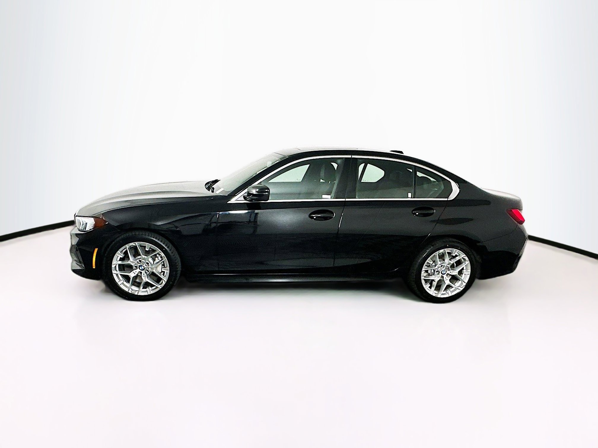 Used 2025 BMW 330i Sedan w/ Convenience Package image 4