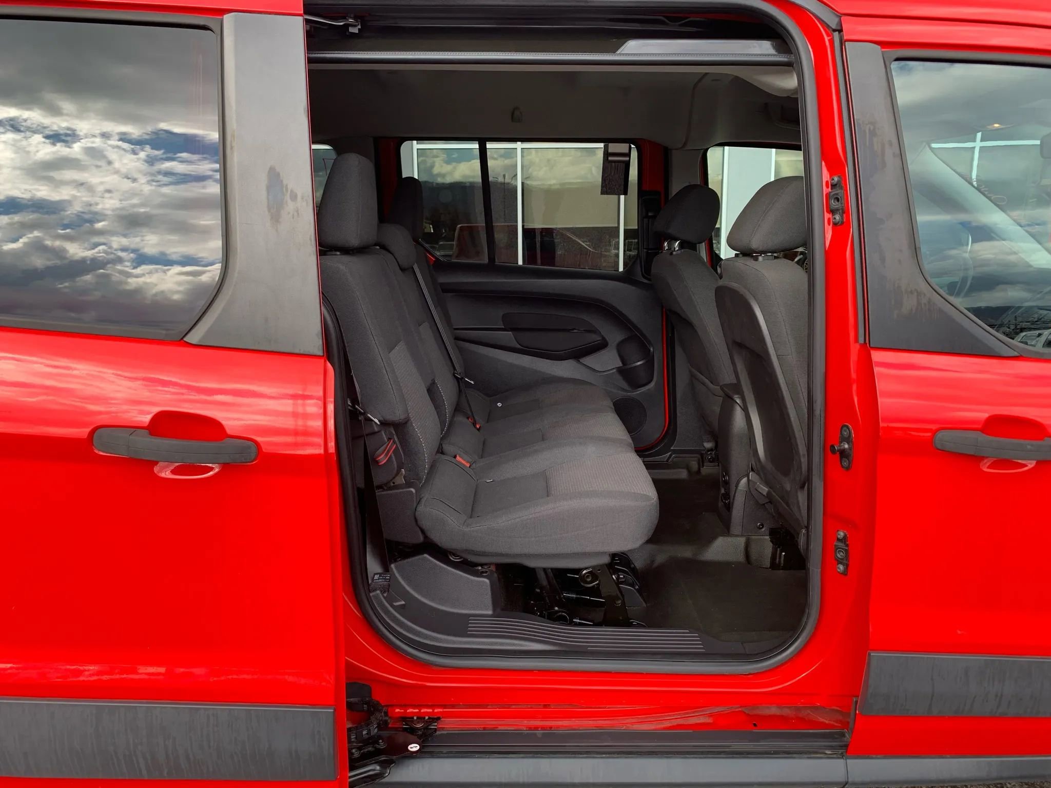 Used 2016 Ford Transit Connect XL image 26