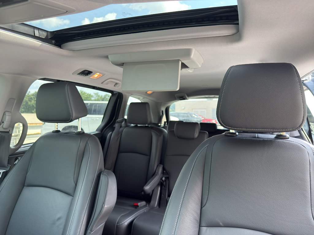 Used 2024 Honda Odyssey Touring image 7
