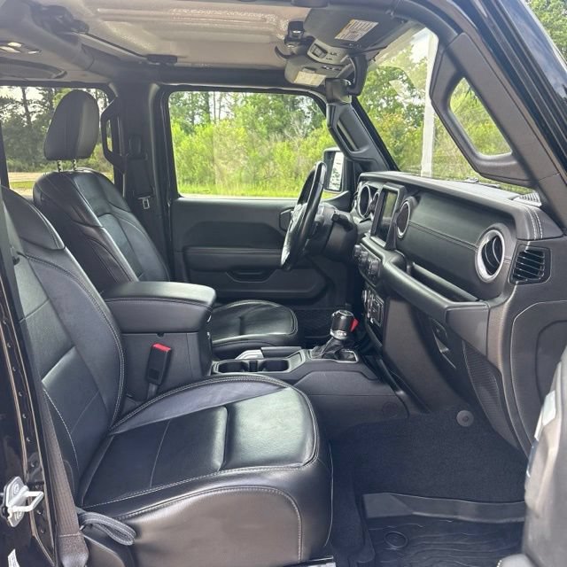 Used 2020 Jeep Gladiator Overland AWD/4WD image 16