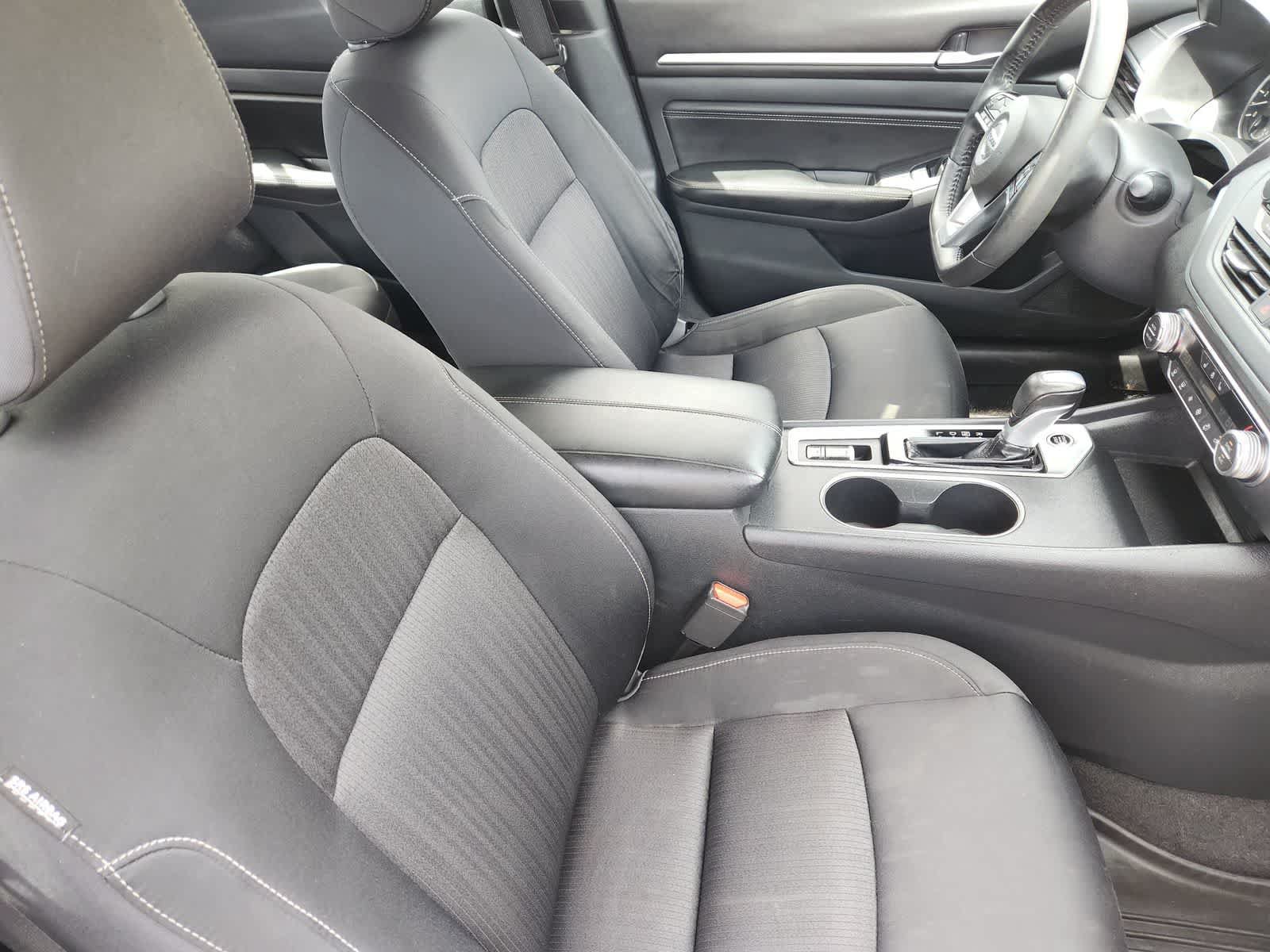 Used 2019 Nissan Altima 2.5 SV FWD image 12