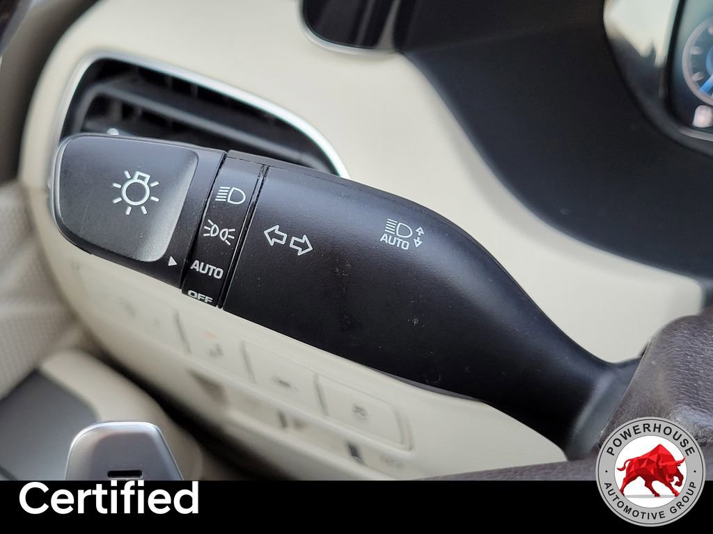 Used 2020 Hyundai Palisade Limited w/ Winter Weather Package image 34