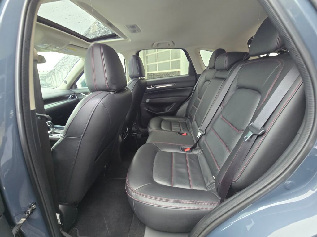 Used 2024 MAZDA CX-5 Carbon Edition image 14