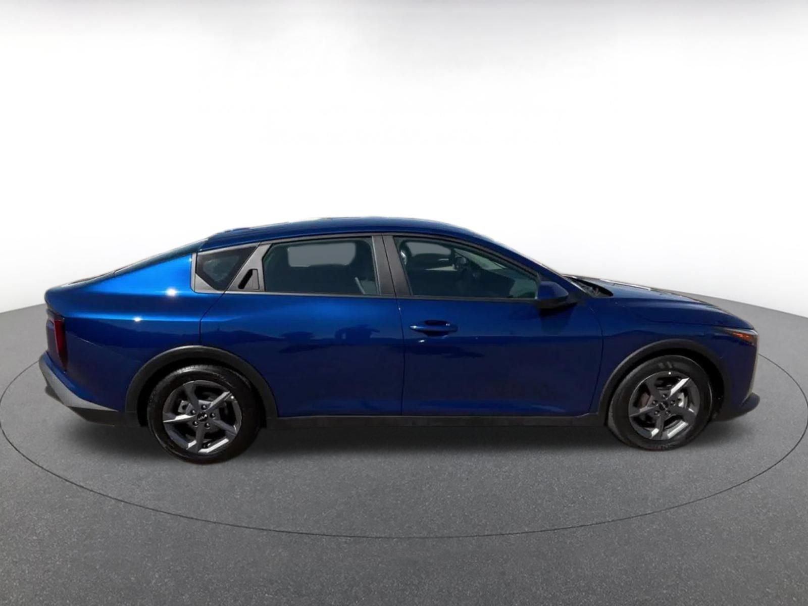 Used 2025 Kia K4 FWD image 16