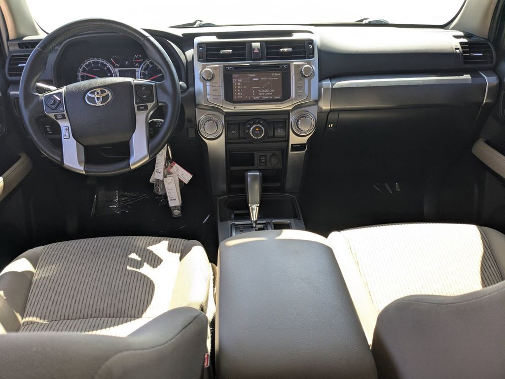 Used 2015 Toyota 4Runner SR5 image 2