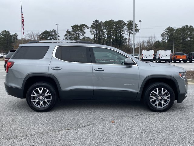 Used 2023 GMC Acadia SLT image 3