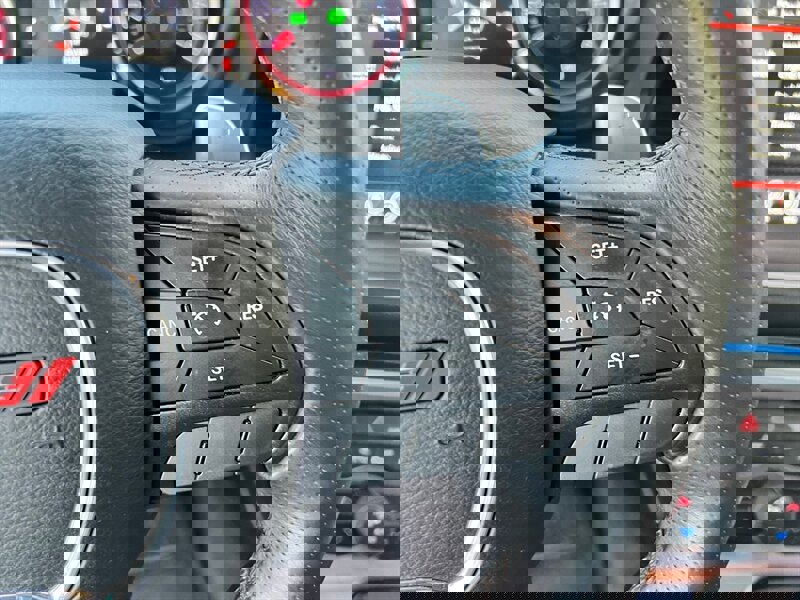 Used 2017 Dodge Challenger R/T image 22