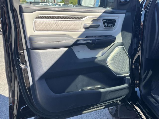 Used 2025 RAM 1500 Tungsten w/ Bed Utility Group AWD/4WD image 15