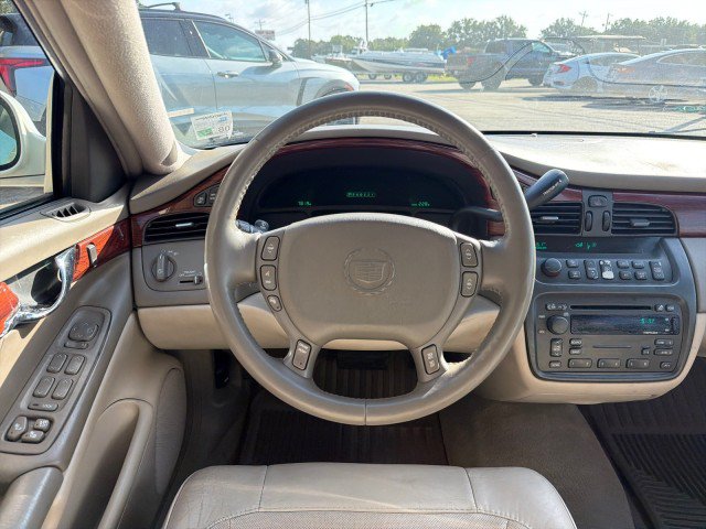 Used 2005 Cadillac De Ville w/ Equipment Group FWD image 15