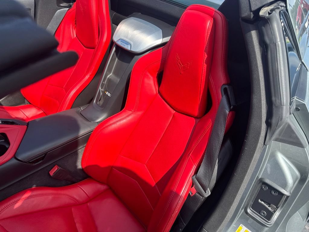Used 2023 Chevrolet Corvette Stingray Preferred Conv w/ Z51 Performance Package RWD image 18