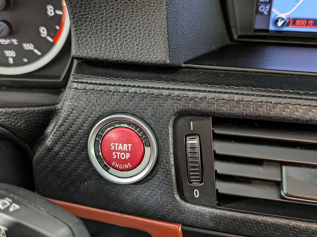 Used 2011 BMW M3 Coupe image 25