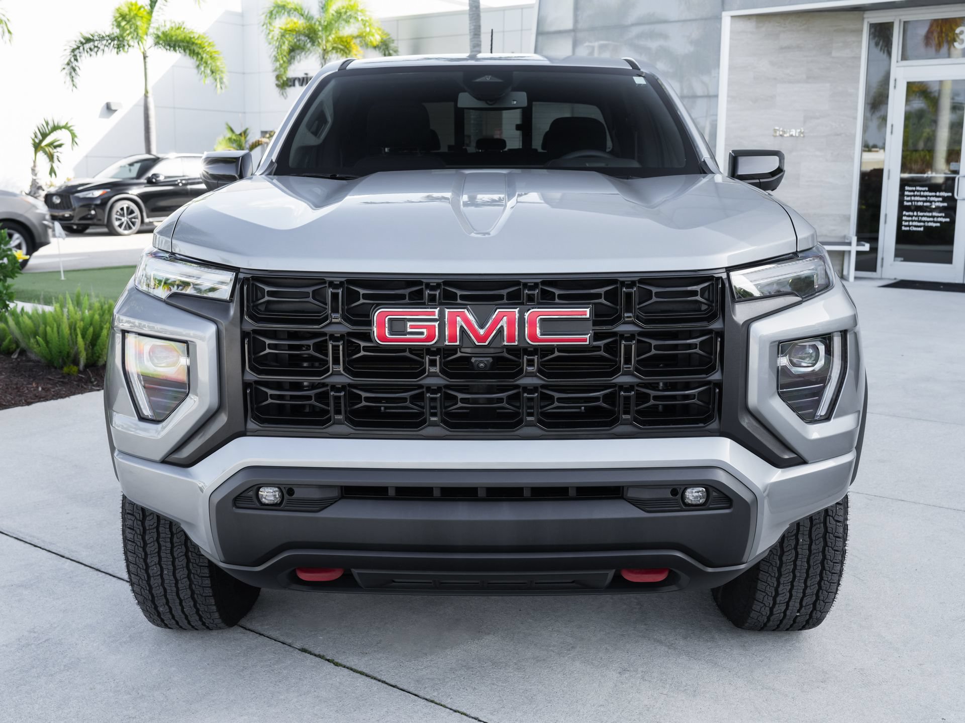 Used 2025 GMC Canyon Elevation w/ Convenience Package RWD image 5
