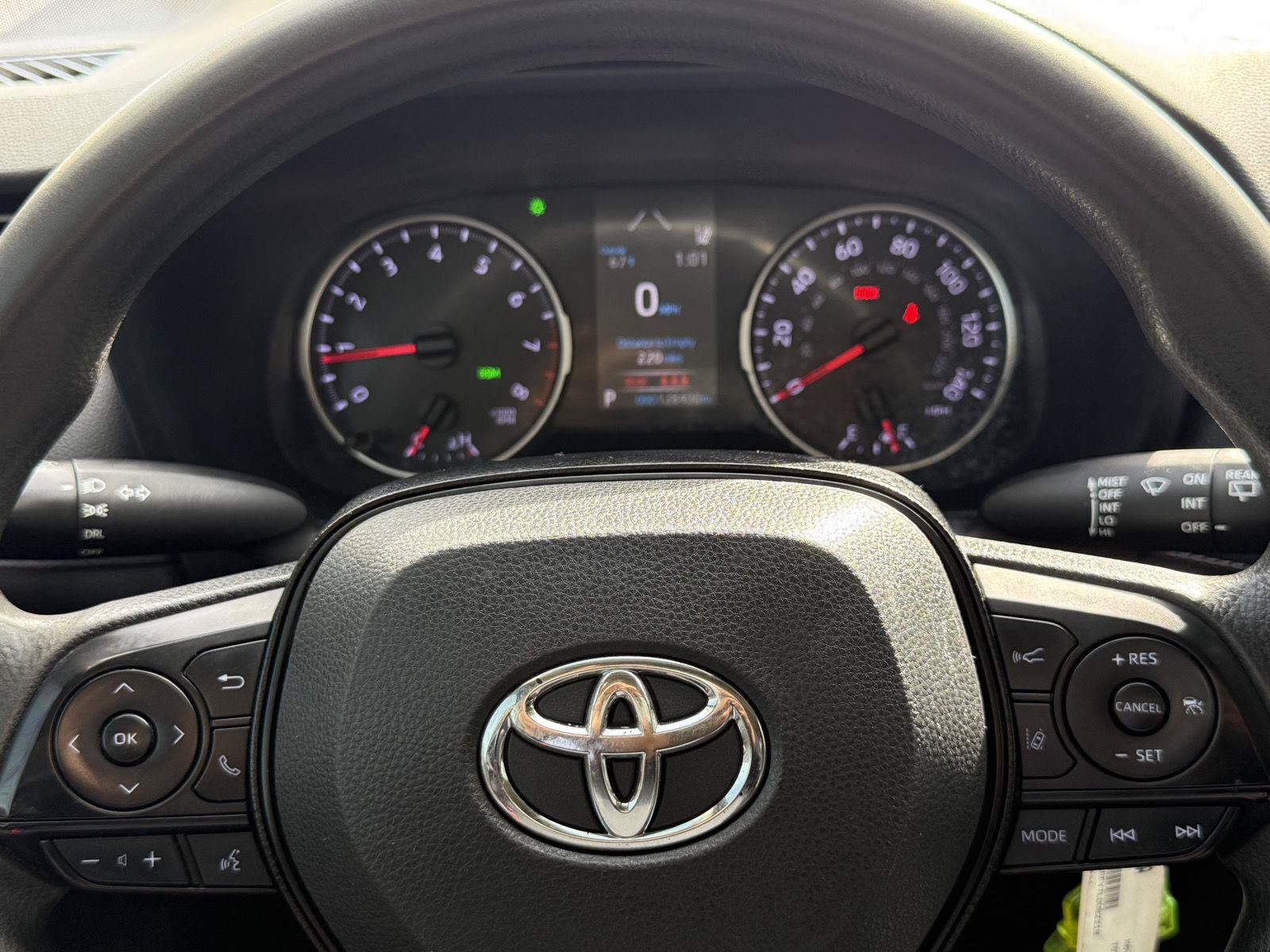 Used 2020 Toyota RAV4 LE w/ All Weather Liner Package AWD/4WD image 20