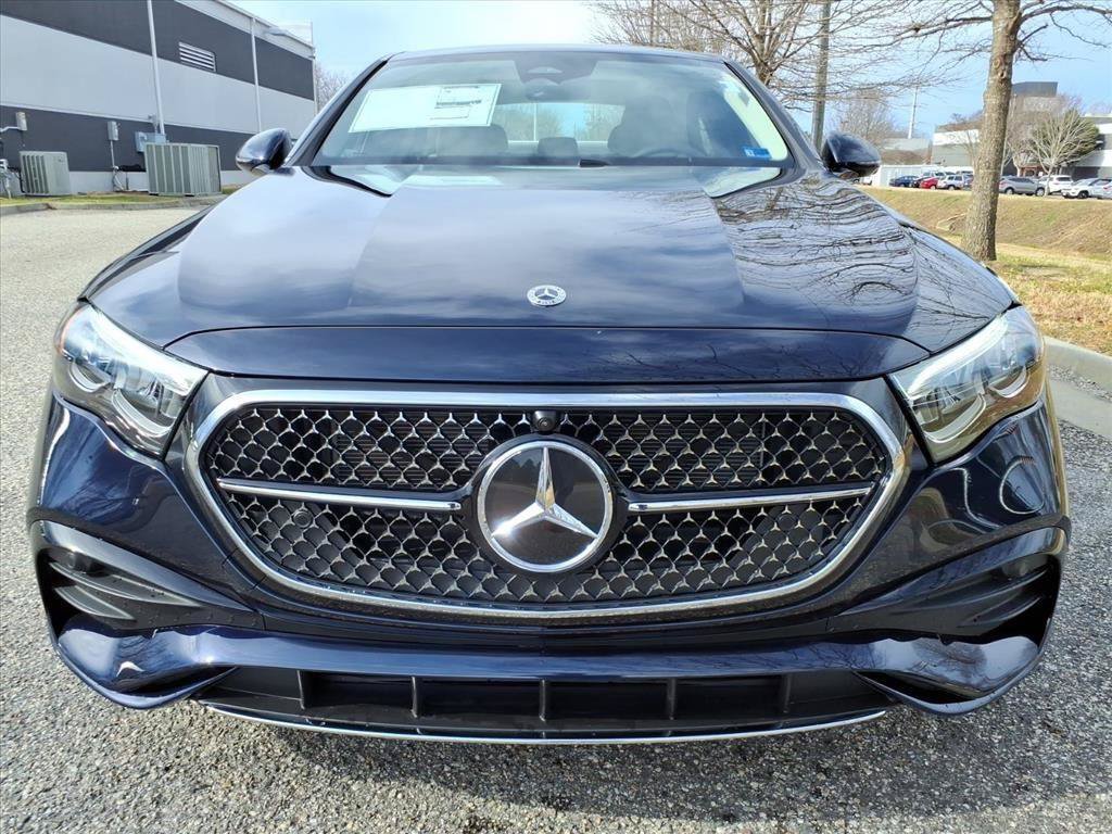 New 2026 Mercedes-Benz E 450 4MATIC Sedan image 4