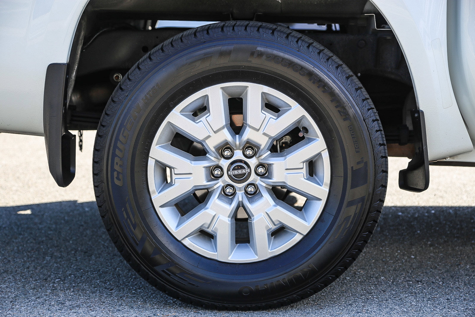 Used 2023 Nissan Frontier SV w/ Technology Package image 11