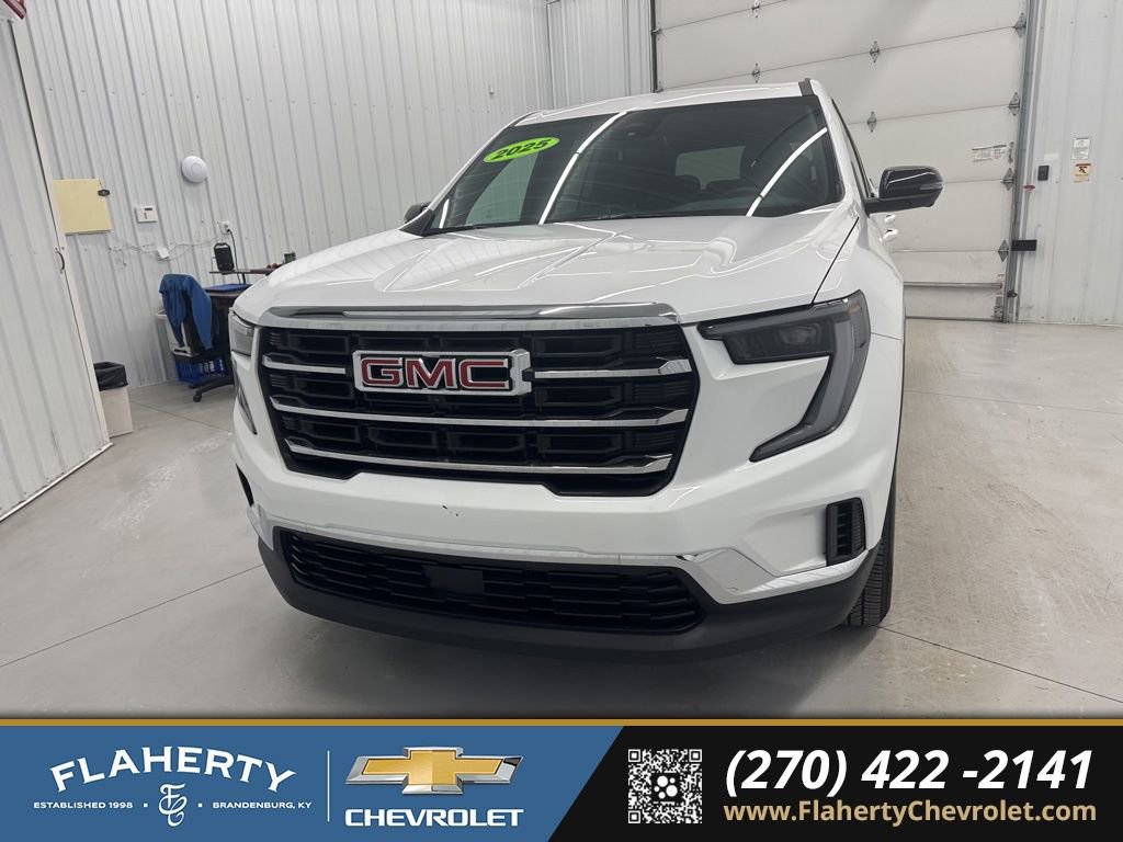 Used 2025 GMC Acadia Elevation image 8