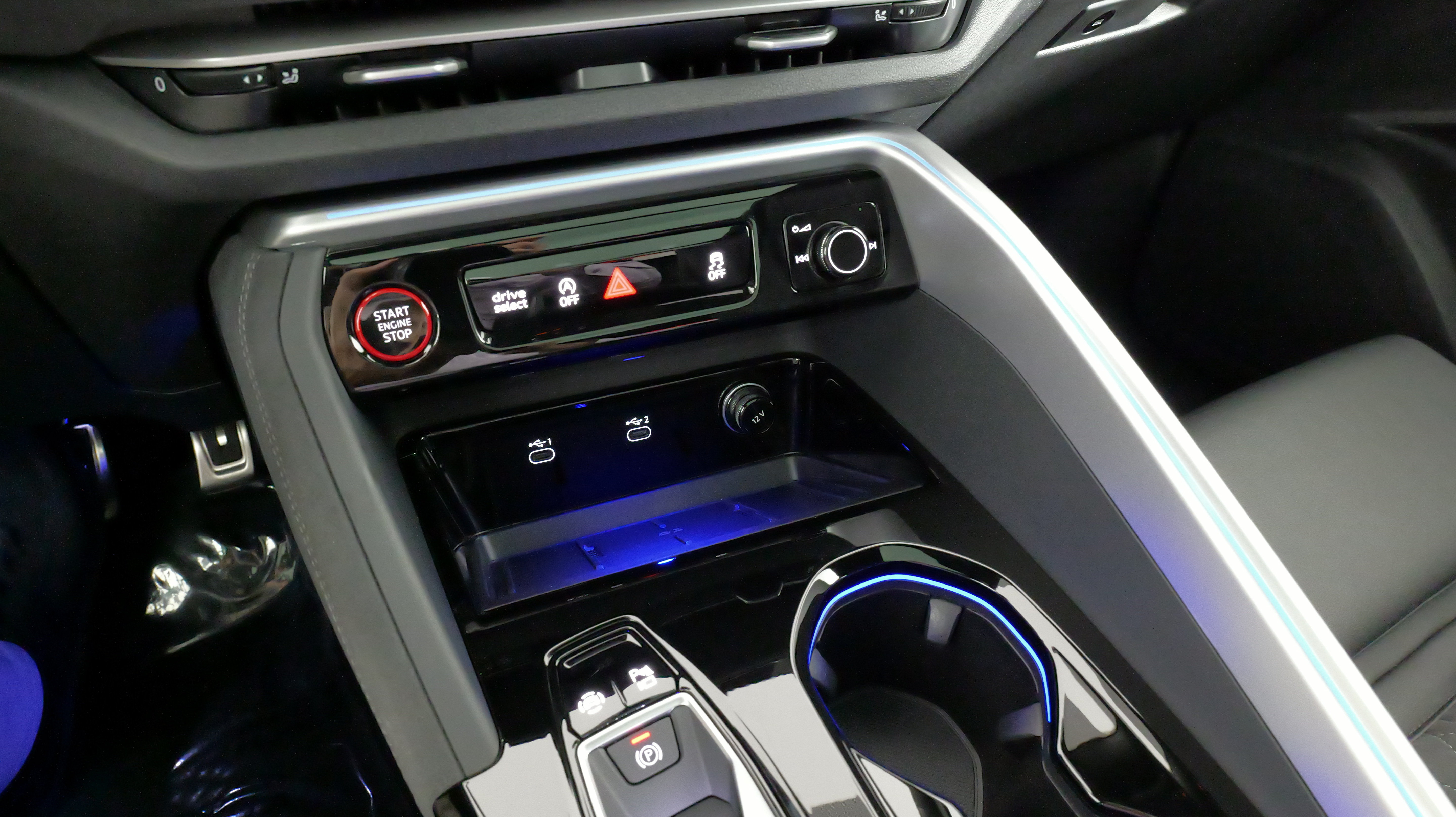 Used 2025 Audi SQ5 Premium Plus AWD/4WD image 59