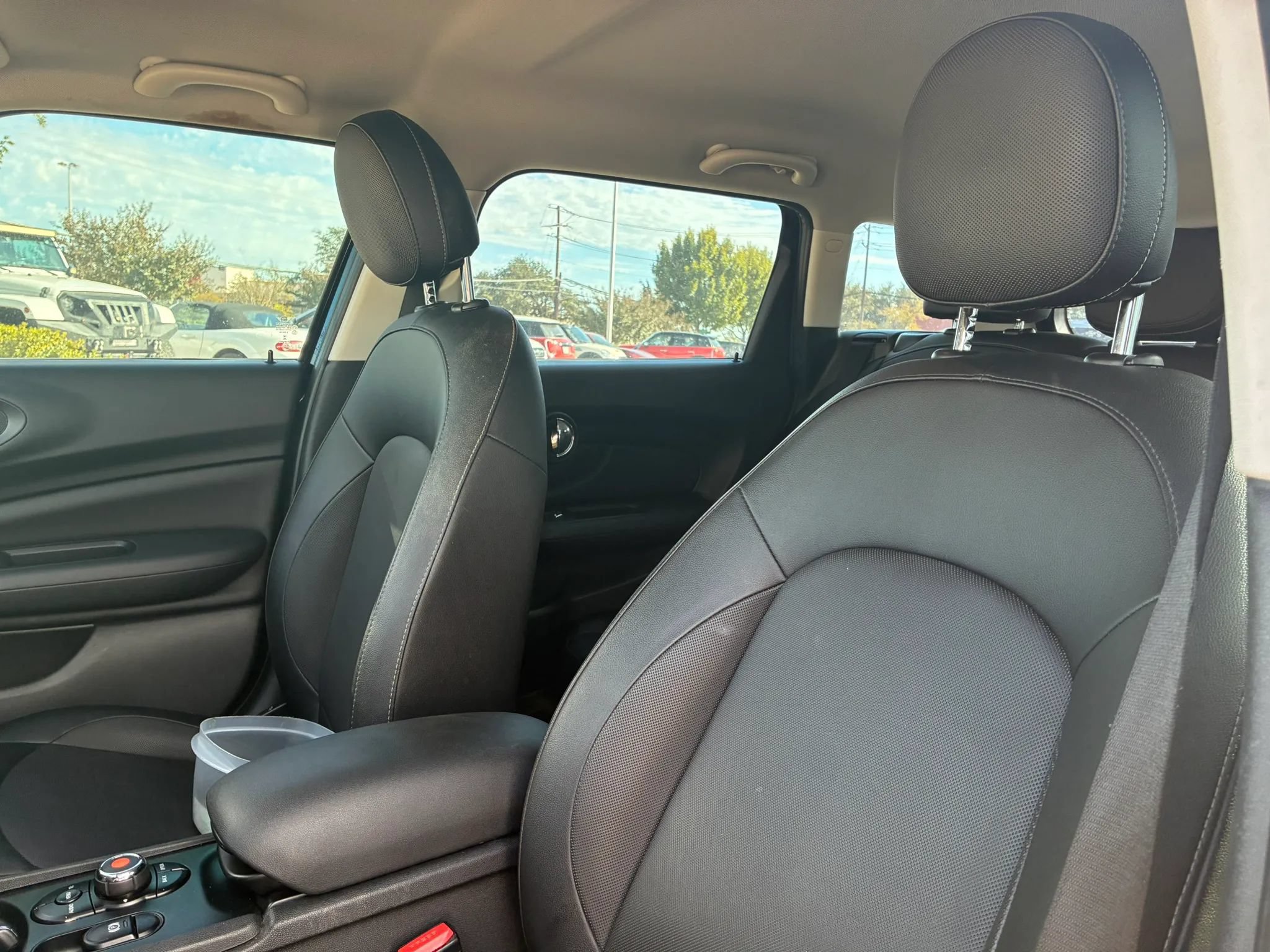 Used 2017 MINI Cooper Clubman ALL4 AWD/4WD image 11