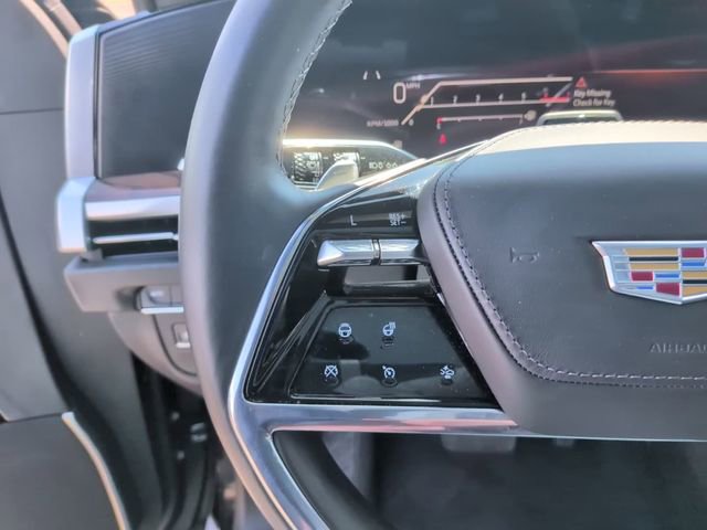 Used 2025 Cadillac Escalade Premium Luxury Platinum AWD/4WD image 18