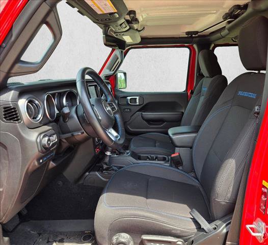 Used 2022 Jeep Wrangler Unlimited Rubicon 4xe AWD/4WD image 16