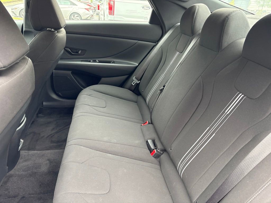 Certified 2025 Hyundai Elantra Sport FWD image 15
