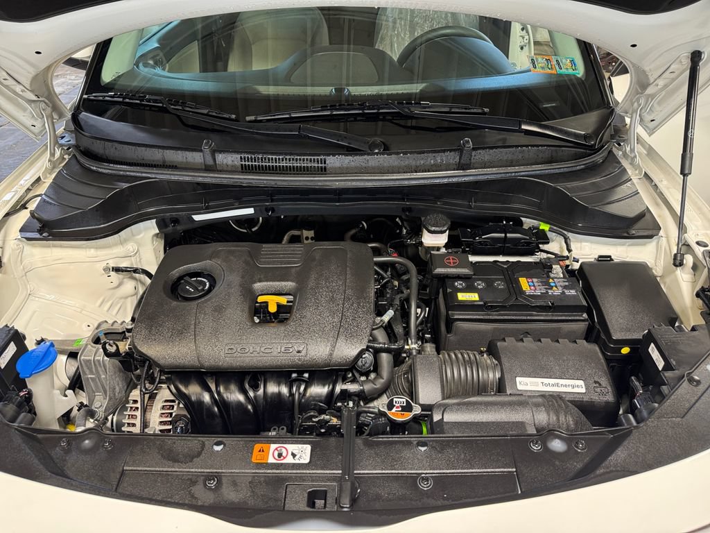 Certified 2024 Kia Soul LX FWD image 27