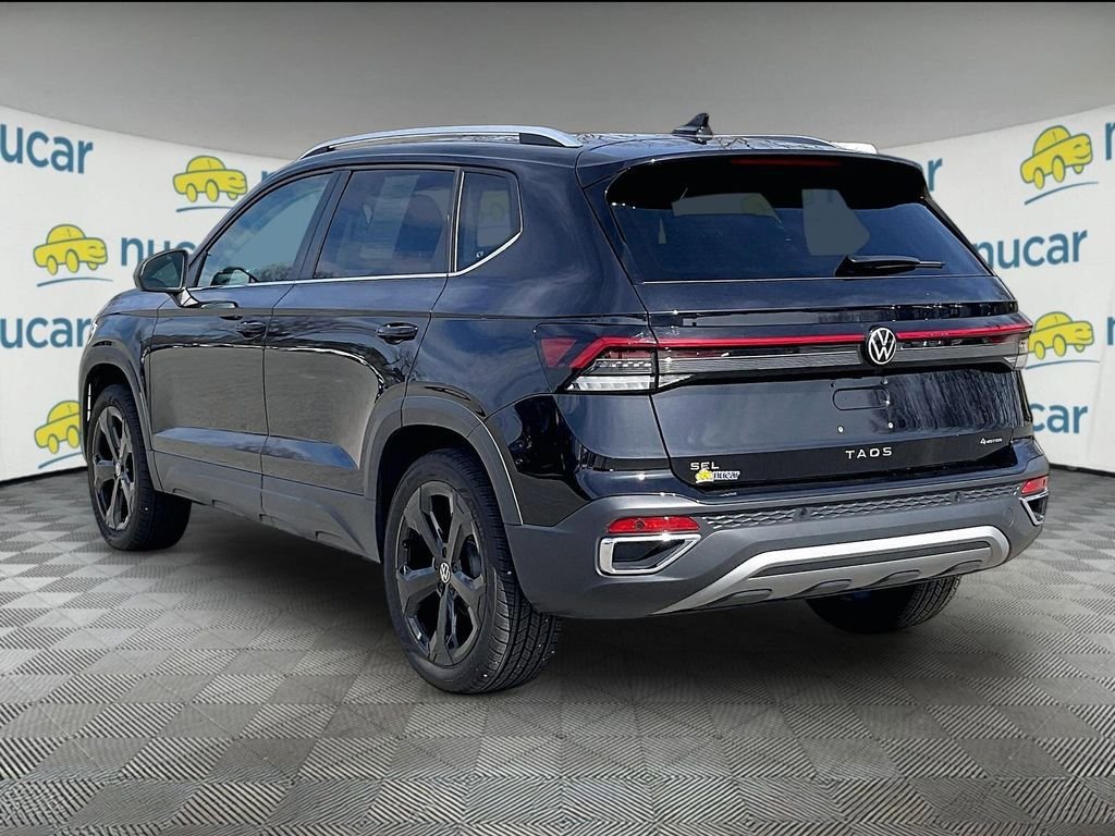Used 2025 Volkswagen Taos SEL AWD/4WD image 4