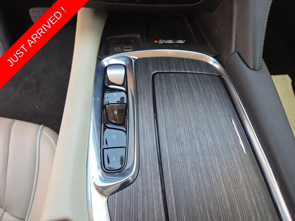 Used 2023 Buick Enclave Avenir w/ Avenir Technology Package FWD image 30