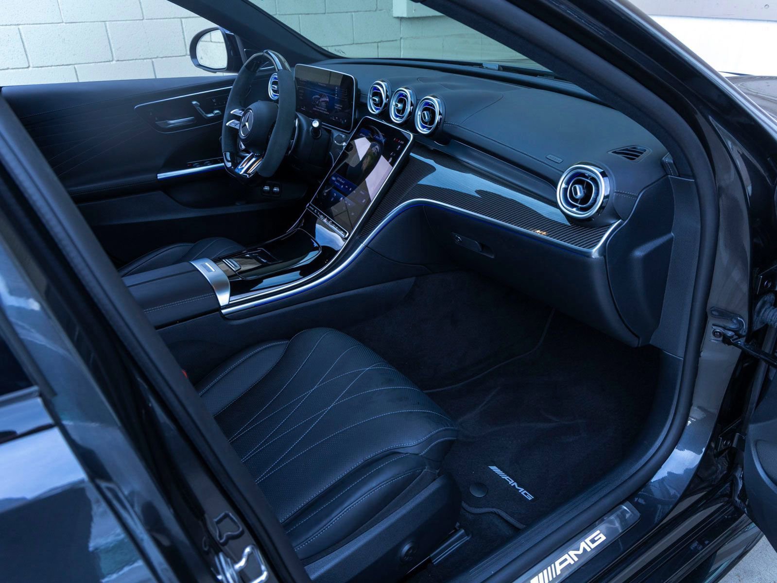 Used 2025 Mercedes-Benz C 36 AMG S image 29