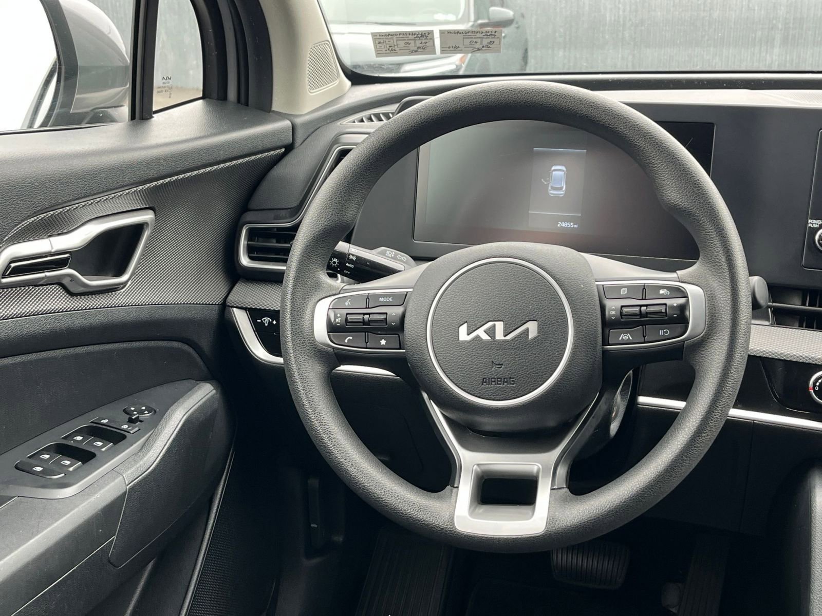 Used 2025 Kia Sportage LX image 27