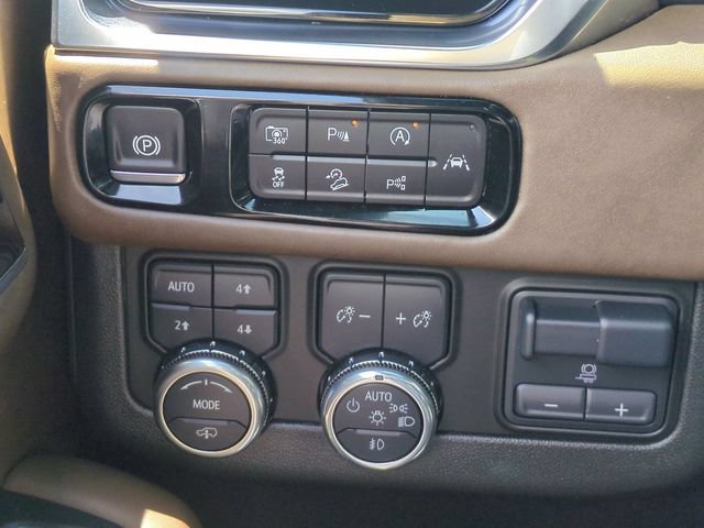 Used 2025 GMC Yukon Denali Ultimate w/ LPO, Floor Liner Package AWD/4WD image 18