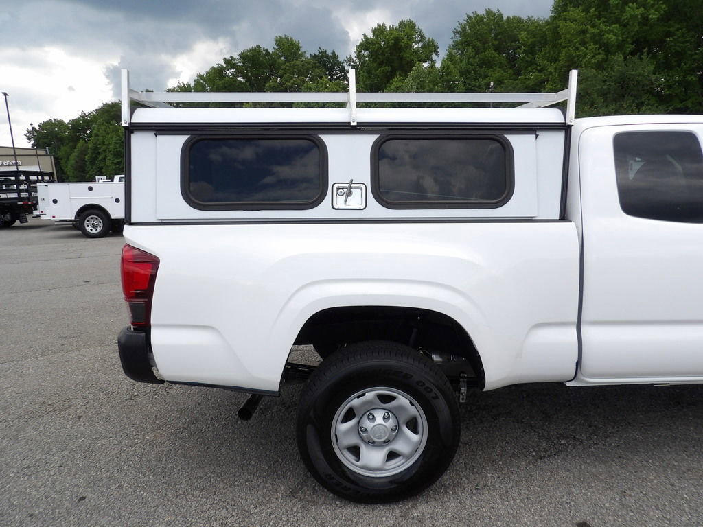 Used 2022 Toyota Tacoma SR RWD image 46
