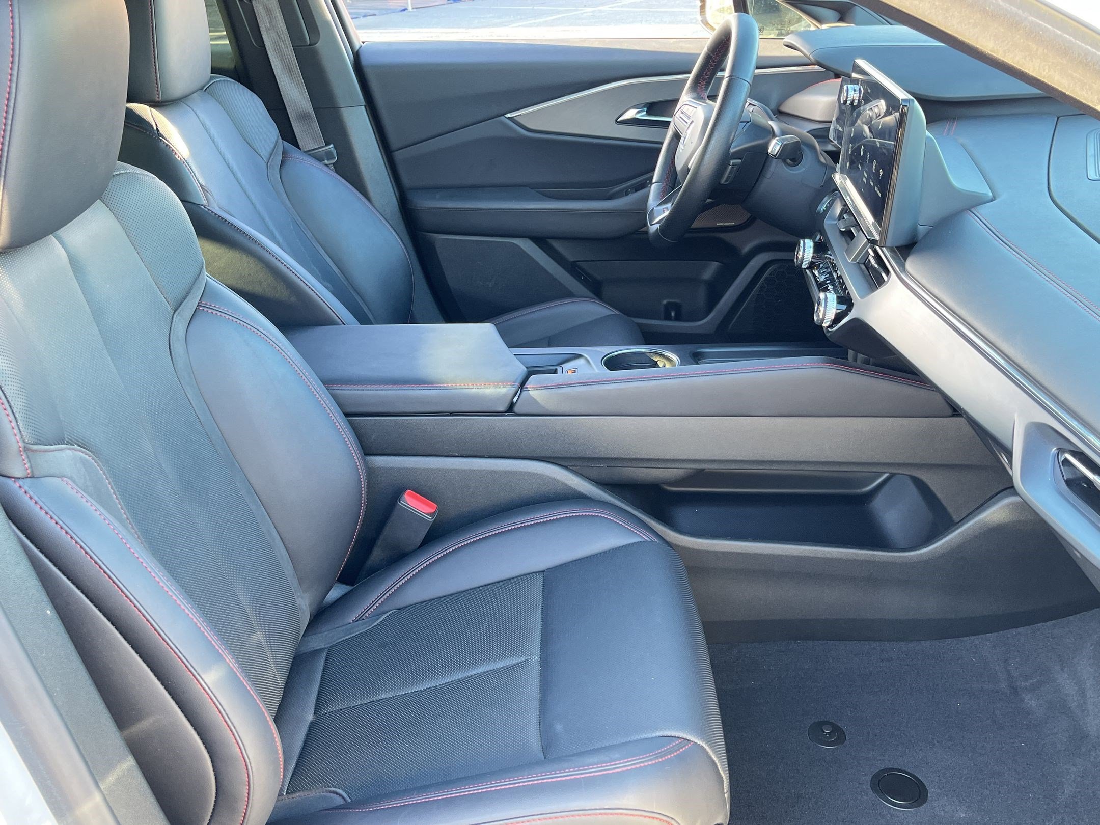 Used 2024 Acura ZDX A-Spec image 33