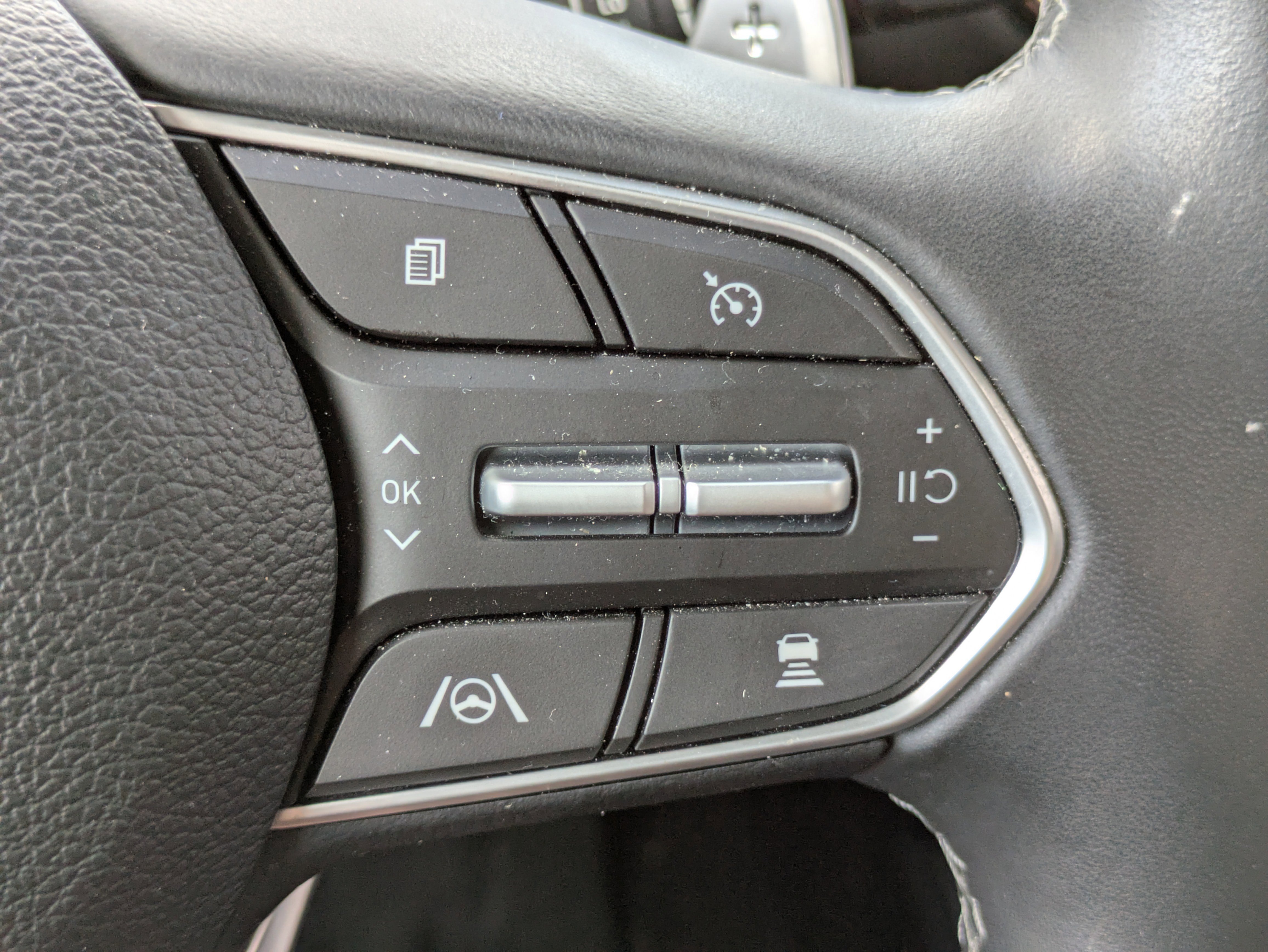 Used 2023 Hyundai Santa Fe Limited image 26