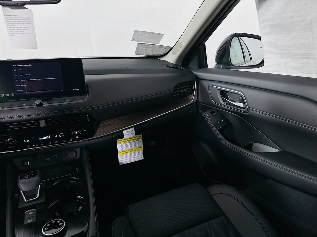New 2026 Nissan Rogue Platinum AWD/4WD image 32