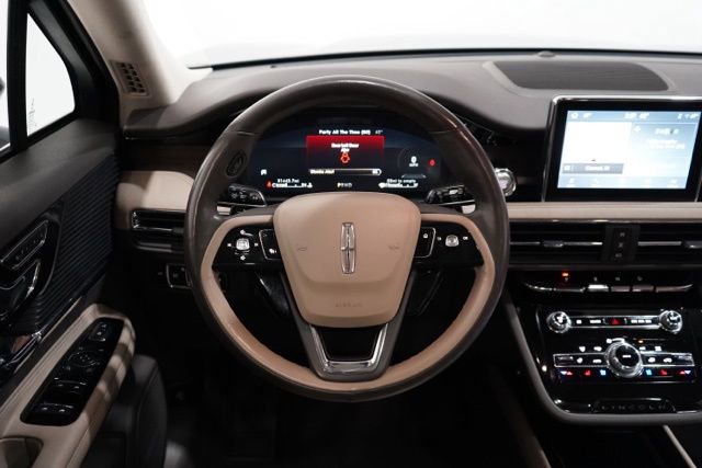 Used 2022 Lincoln Corsair Reserve w/ Equipment Group 201A AWD/4WD image 13