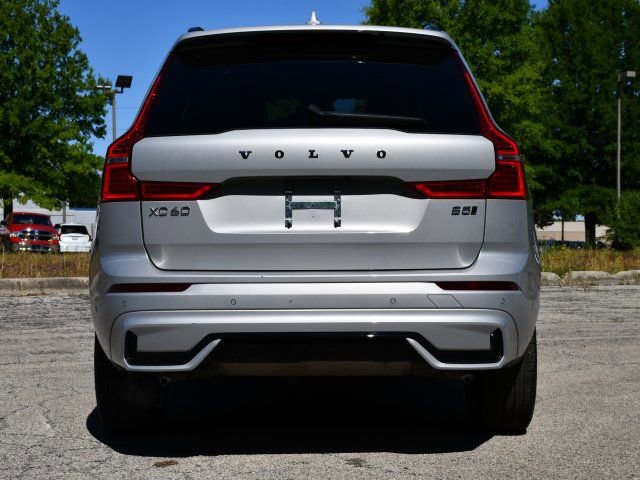 Certified 2025 Volvo XC60 B5 Plus AWD/4WD image 6