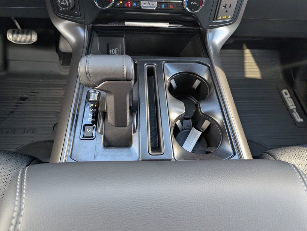 New 2025 Ford F150 Lariat w/ Equipment Group 501A Mid image 17