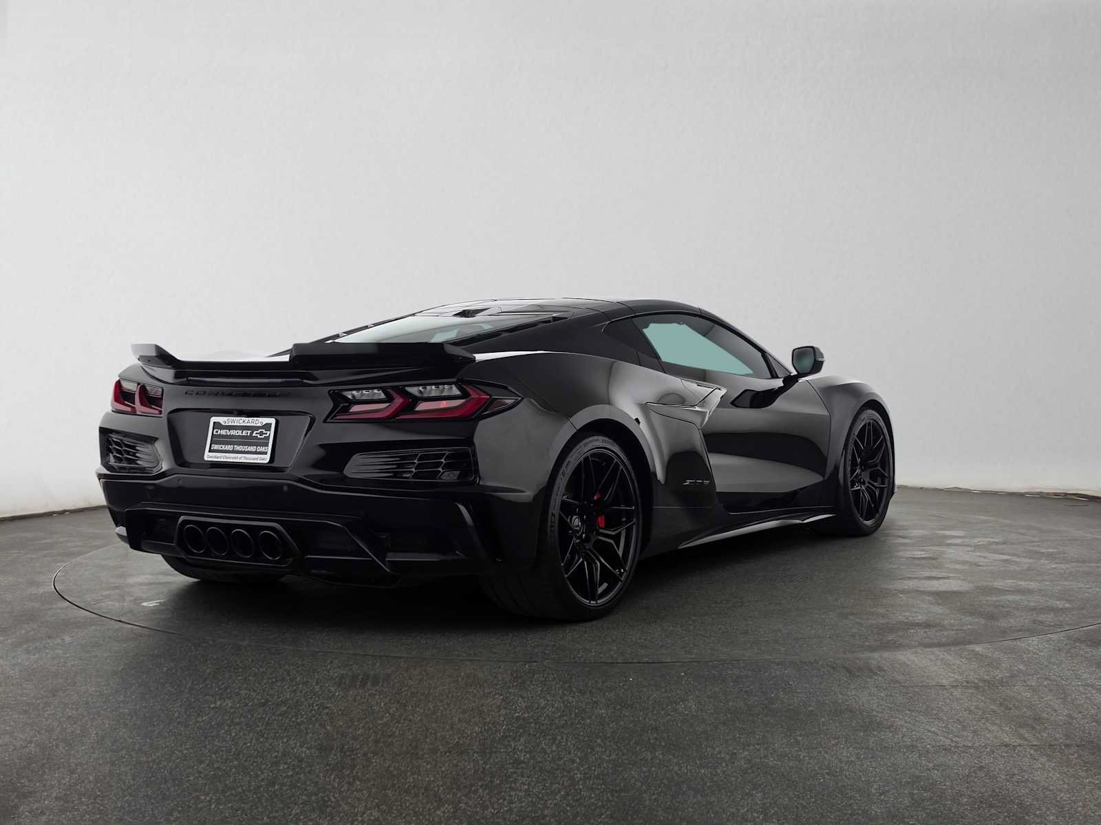 Used 2024 Chevrolet Corvette Z06 w/ Battery Protection Package RWD image 3