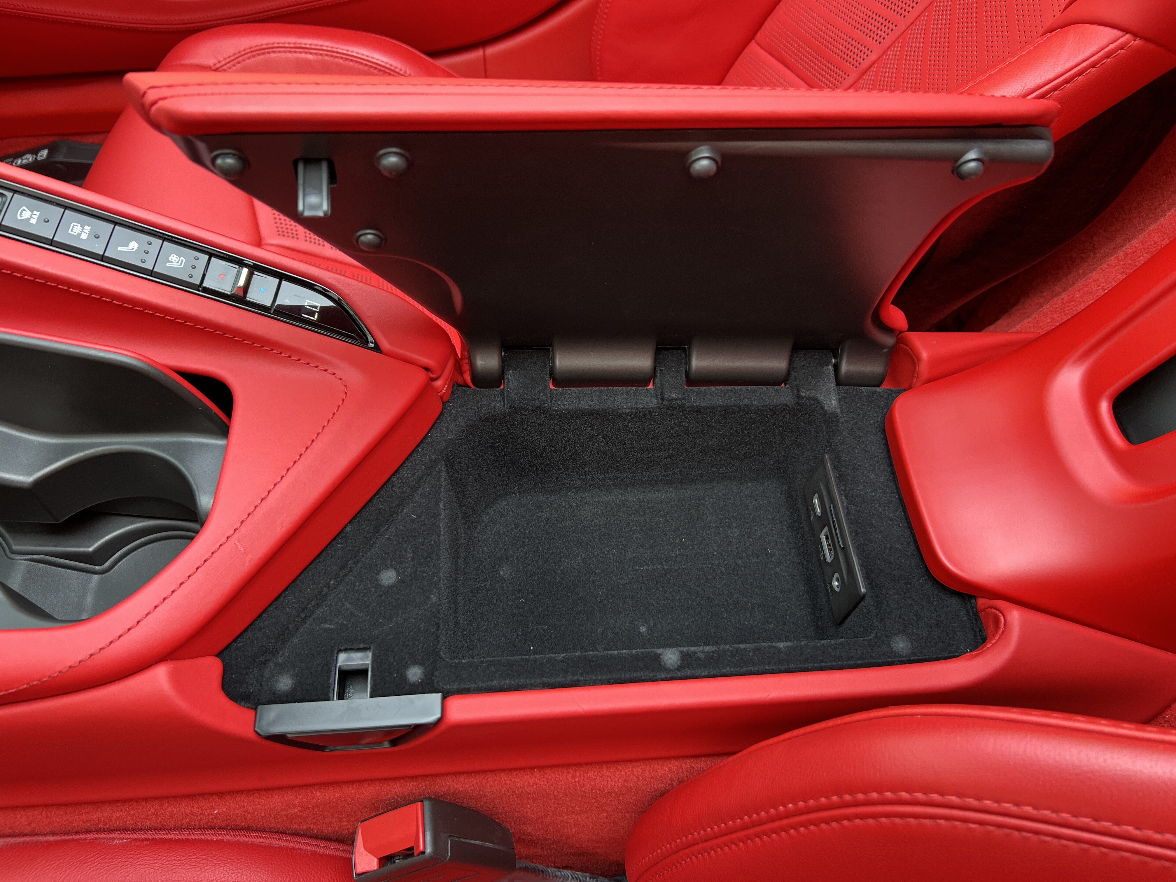 Used 2023 Chevrolet Corvette Stingray Premium Cpe w/ Z51 Performance Package RWD image 25