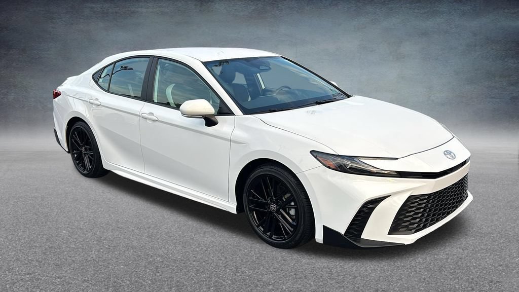 Used 2025 Toyota Camry SE FWD image 2