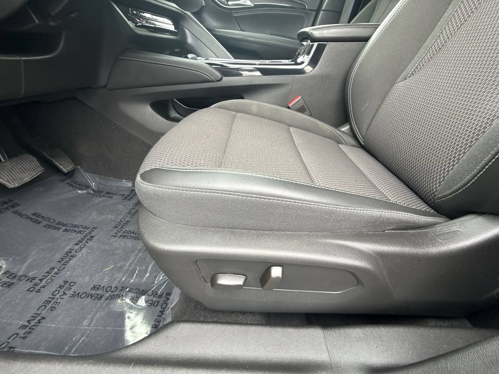 Used 2022 Buick Envision Preferred FWD image 12