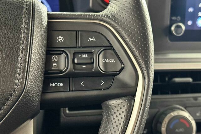 Used 2025 Toyota 4Runner 4WD image 28