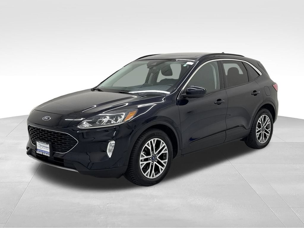 Used 2021 Ford Escape SEL w/ Technology Package FWD image 4