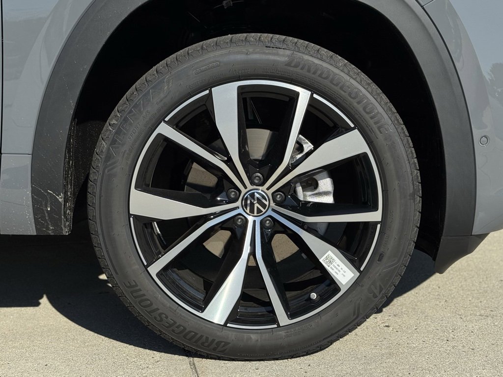 New 2026 Volkswagen Atlas SEL Premium R-Line image 7