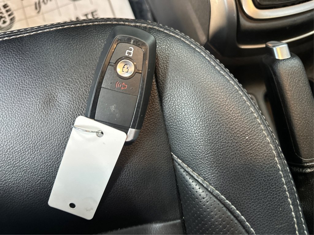Used 2020 Ford EcoSport Titanium FWD image 34