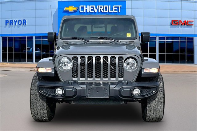 Used 2021 Jeep Gladiator Sport image 2